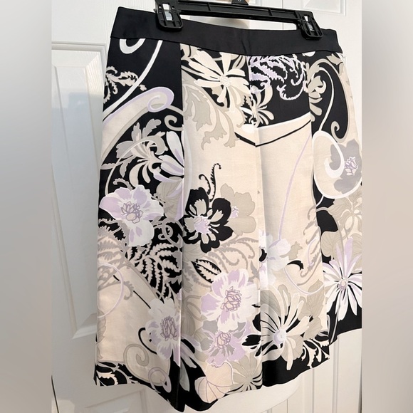 Ann Taylor Dresses & Skirts - Ann Taylor Paisley Skirt Size 2P